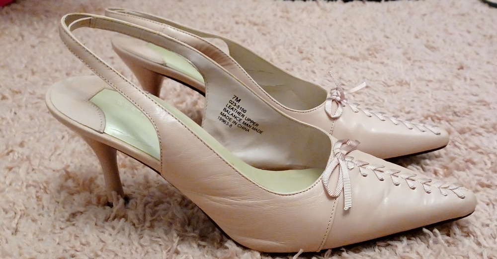 New w/o tags Soft pink slingback shoe in box size 7M. Fast Free Shipping 🚚✅